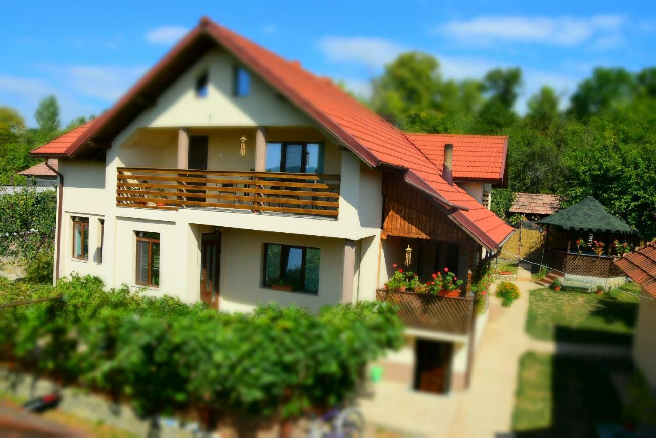 Casa Smeilor Horezu Luaran gambar