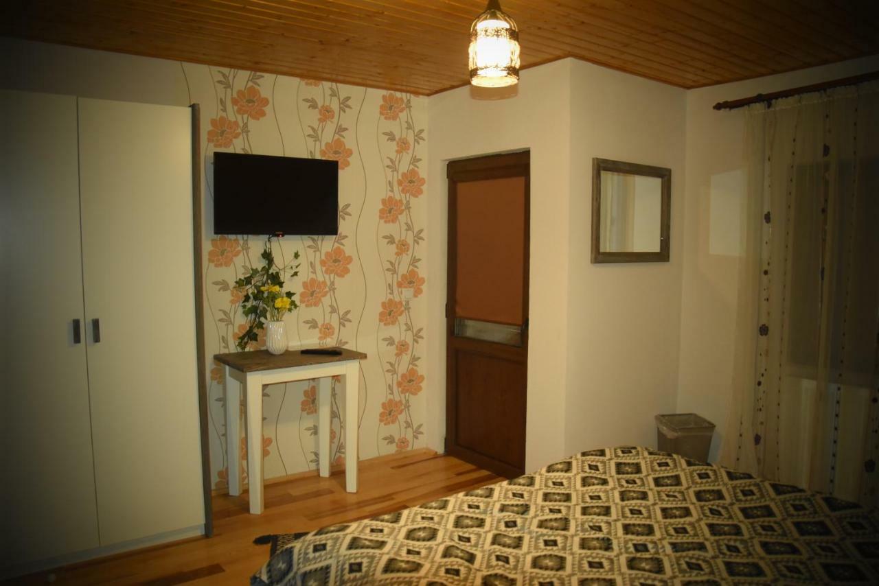 Casa Smeilor Horezu Luaran gambar