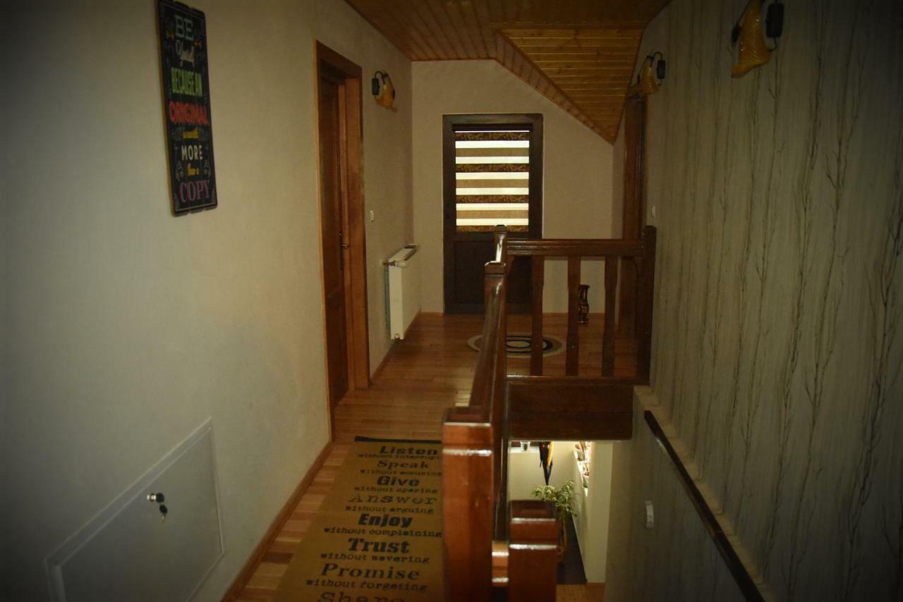 Casa Smeilor Horezu Luaran gambar